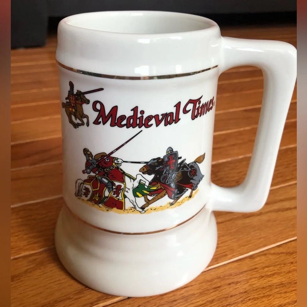 Vintage Medieval Times Stein Mug Jousting Knights